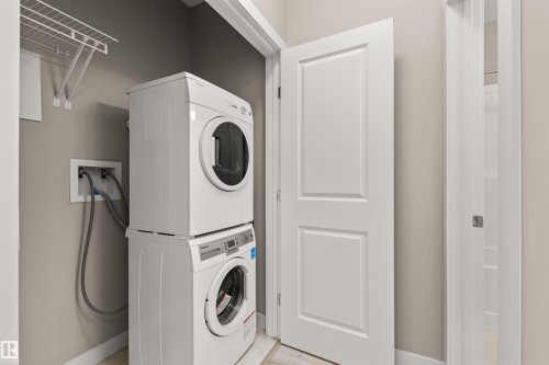 412 12804 140 Avenue, Edmonton, AB - Indoor Photo Showing Laundry Room