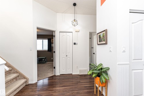 58 Durocher Street, St. Albert, AB - Indoor Photo Showing Other Room