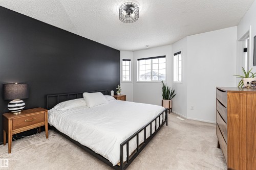 58 Durocher Street, St. Albert, AB - Indoor Photo Showing Bedroom