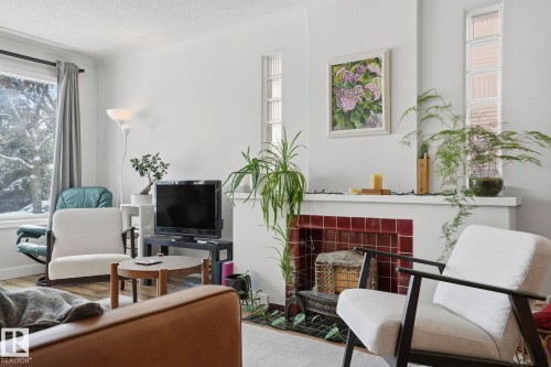 10840 74 Avenue, Edmonton, AB - Indoor With Fireplace