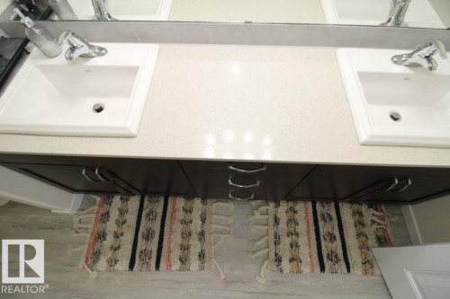 3043 Checknita Way, Edmonton, AB - Indoor Photo Showing Bathroom