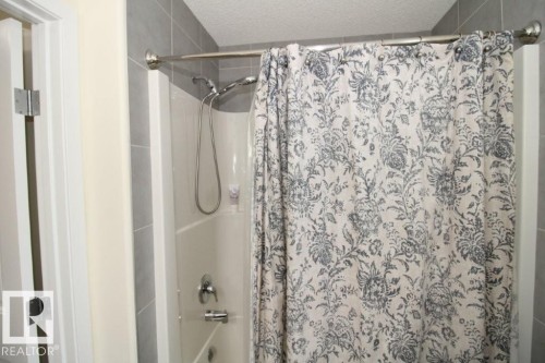 3043 Checknita Way, Edmonton, AB - Indoor Photo Showing Bathroom