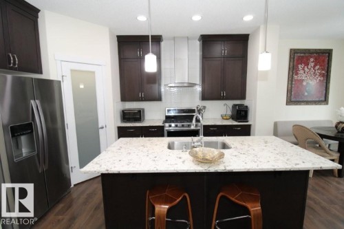 3043 Checknita Way, Edmonton, AB - Indoor Photo Showing Kitchen With Upgraded Kitchen
