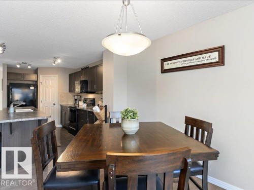 13434 166 Avenue, Edmonton, AB - Indoor Photo Showing Dining Room