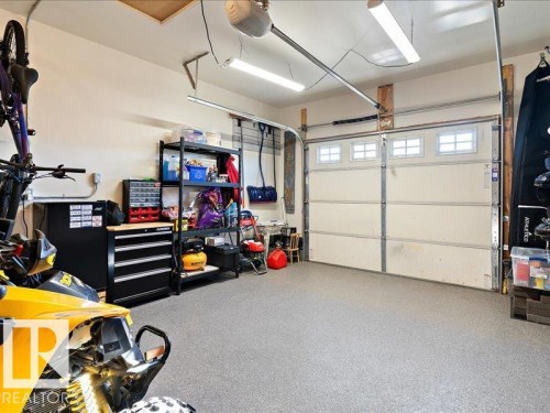 13434 166 Avenue, Edmonton, AB - Indoor Photo Showing Garage