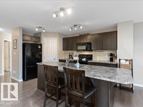13434 166 Avenue, Edmonton, AB - Indoor Photo Showing Kitchen