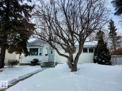 8602 158 Street  Edmonton, AB T5R 2C4