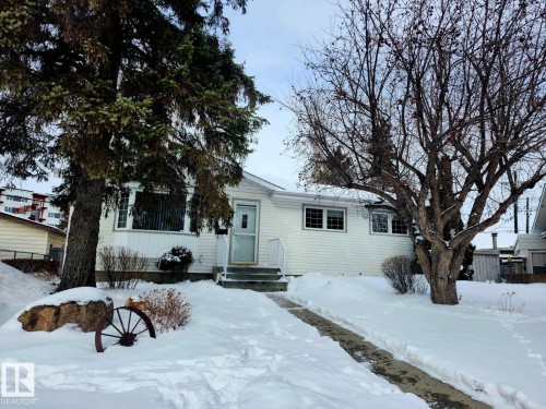 8602 158 Street, Edmonton, AB - Outdoor