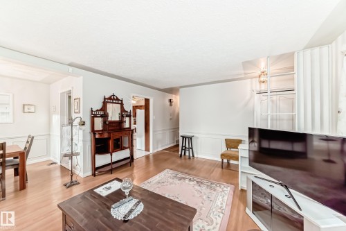 8602 158 Street, Edmonton, AB - Indoor Photo Showing Living Room