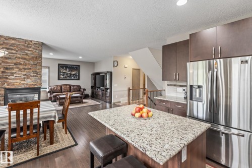 9520 206 Street, Edmonton, AB - Indoor