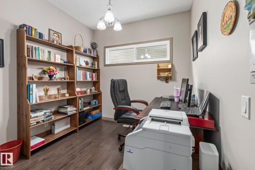 9520 206 Street, Edmonton, AB - Indoor Photo Showing Office