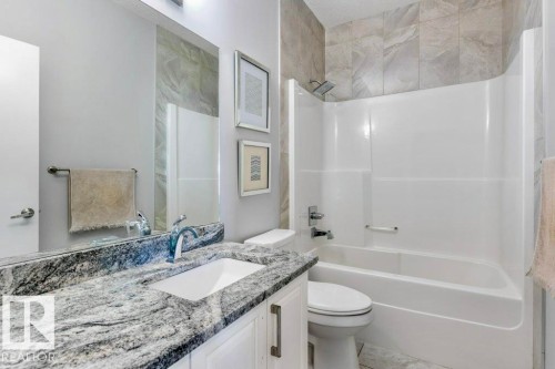 4452 6 Street, Edmonton, AB - Indoor Photo Showing Bathroom