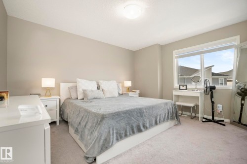 50 2072 Wonnacott Way, Edmonton, AB - Indoor Photo Showing Bedroom