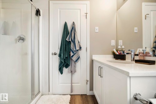 50 2072 Wonnacott Way, Edmonton, AB - Indoor Photo Showing Bathroom