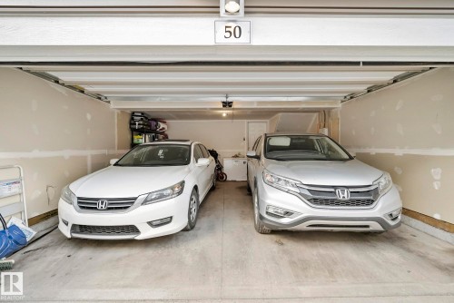 50 2072 Wonnacott Way, Edmonton, AB - Indoor Photo Showing Garage