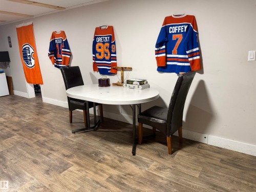 4506 53 Avenue, Barrhead, AB - Indoor