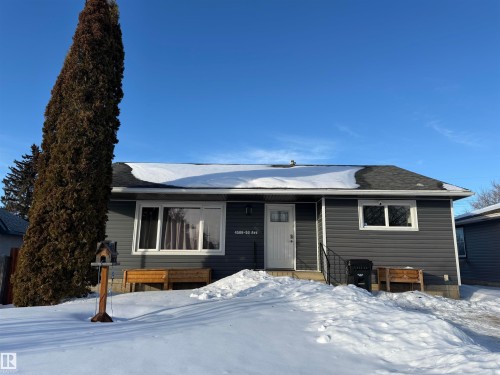 View of front of home - 4506 53 Avenue, Barrhead, AB - Outdoor