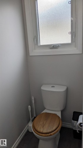 6307 Marler Dr, Camrose, AB - Indoor Photo Showing Bathroom