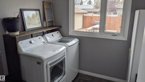 6307 Marler Dr, Camrose, AB - Indoor Photo Showing Laundry Room