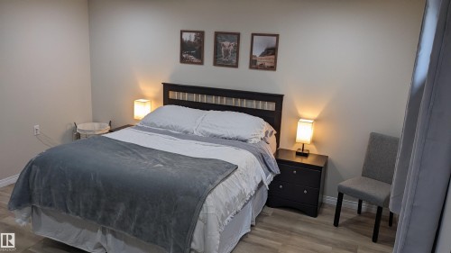 6307 Marler Dr, Camrose, AB - Indoor Photo Showing Bedroom
