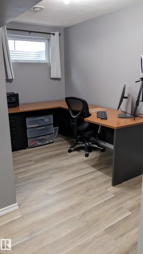 6307 Marler Dr, Camrose, AB - Indoor Photo Showing Office