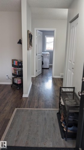 6307 Marler Dr, Camrose, AB - Indoor