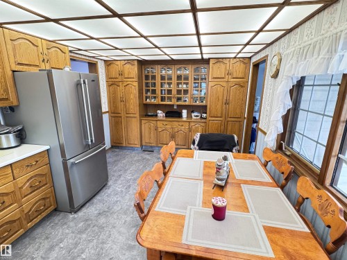 5309 51 Street, Jarvie, AB - Indoor