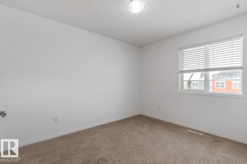 558 Sturtz Link, Leduc, AB 