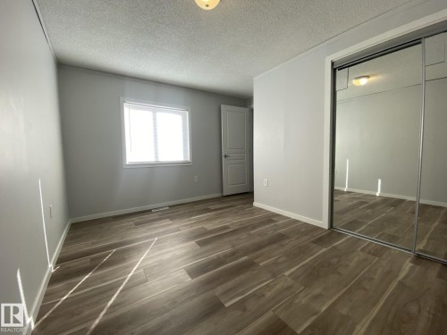 56 Westview Boulevard Boulevard, Edmonton, AB - Indoor Photo Showing Other Room