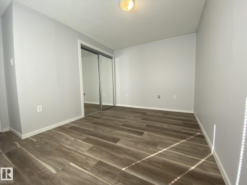 56 Westview Boulevard Boulevard, Edmonton, AB - Indoor Photo Showing Other Room
