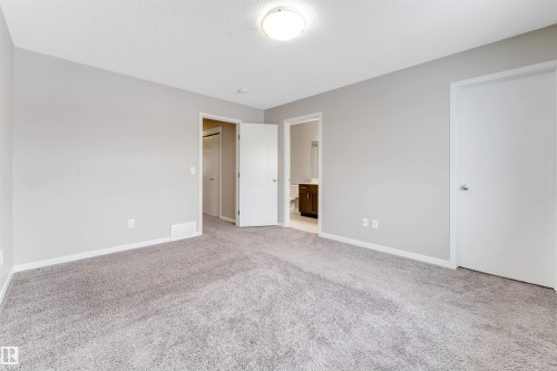 1217 29 Street, Edmonton, AB - Indoor Photo Showing Other Room