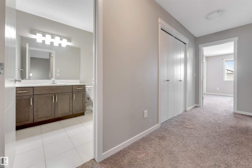1217 29 Street, Edmonton, AB - Indoor
