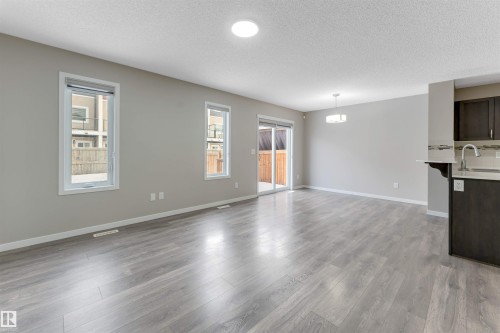 1217 29 Street, Edmonton, AB - Indoor Photo Showing Kitchen