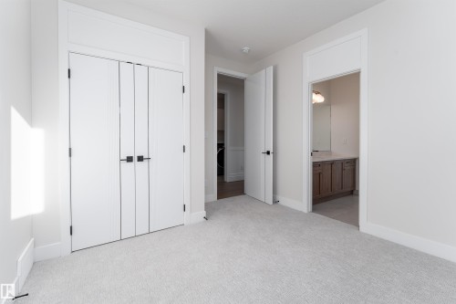 7077 Kiviaq Crescent, Edmonton, AB - Indoor Photo Showing Other Room