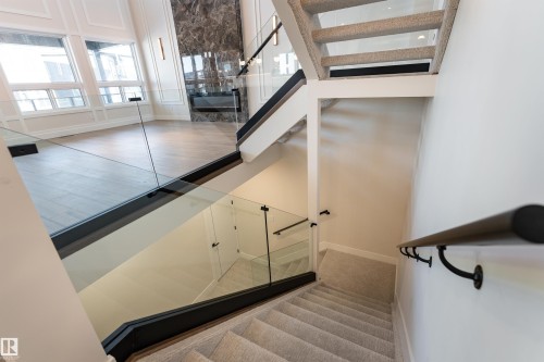 7077 Kiviaq Crescent, Edmonton, AB - Indoor Photo Showing Other Room