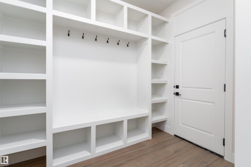 7077 Kiviaq Crescent, Edmonton, AB - Indoor With Storage