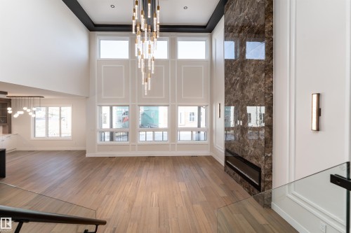 7077 Kiviaq Crescent, Edmonton, AB - Indoor Photo Showing Other Room