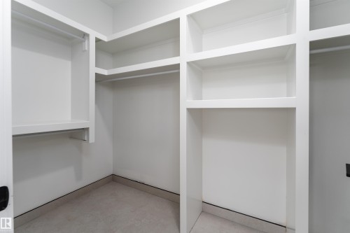 7077 Kiviaq Crescent, Edmonton, AB - Indoor With Storage
