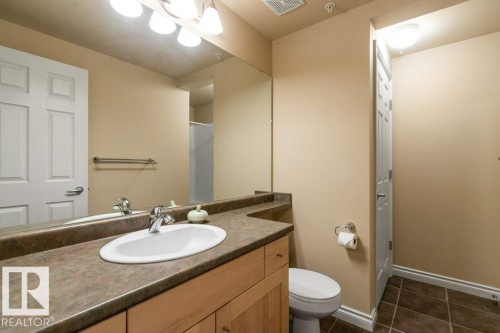 308 9020 Jasper Avenue, Edmonton, AB - Indoor Photo Showing Bathroom