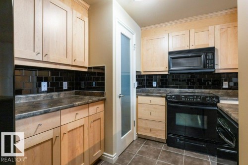 308 9020 Jasper Avenue, Edmonton, AB - Indoor Photo Showing Kitchen
