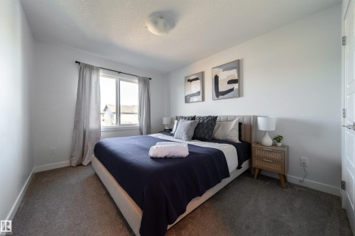 8040 Kiriak Link, Edmonton, AB - Indoor Photo Showing Bedroom