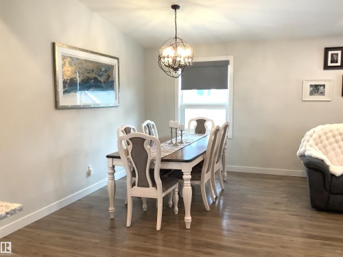 33 Arlington Drive, St. Albert, AB - Indoor Photo Showing Dining Room