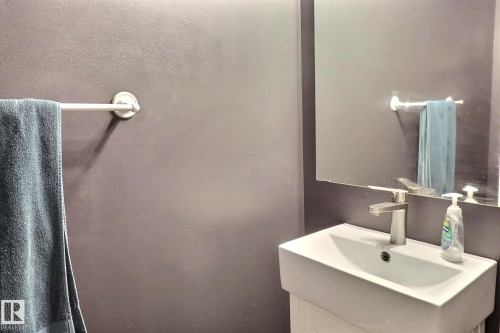 Main Floor Washroom - 18285 84 Avenue, Edmonton, AB - Indoor Photo Showing Bathroom