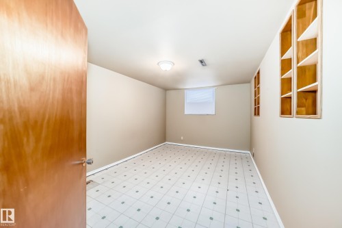 3629 117 Avenue, Edmonton, AB - Indoor