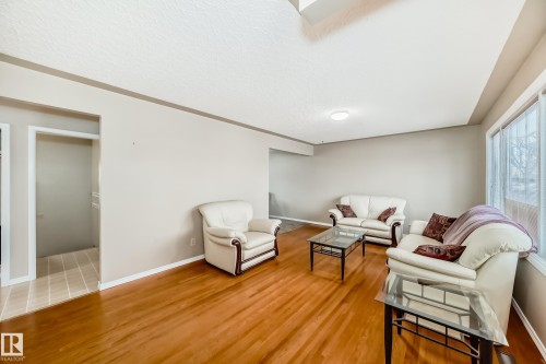 3629 117 Avenue, Edmonton, AB - Indoor