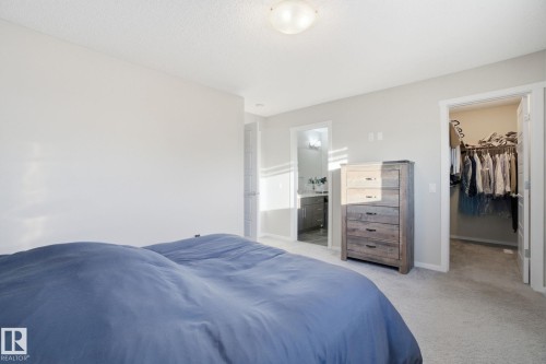 529 Crystallina Nera Drive, Edmonton, AB - Indoor Photo Showing Bedroom