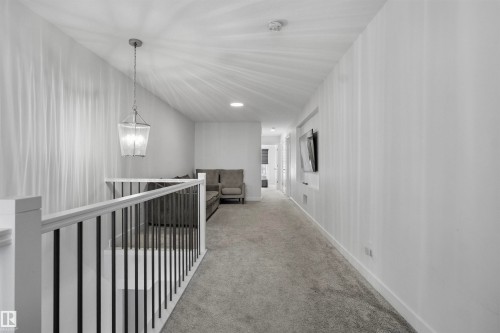 3888 Chrustawka Place, Edmonton, AB - Indoor Photo Showing Other Room