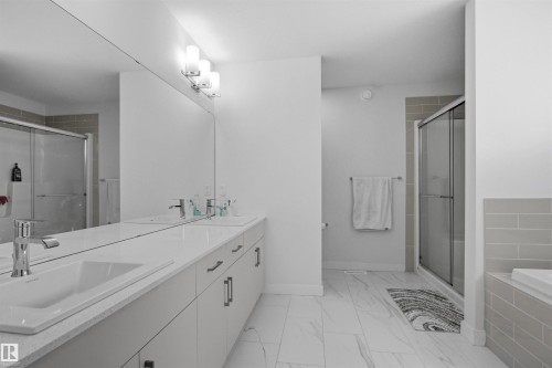 3888 Chrustawka Place, Edmonton, AB - Indoor Photo Showing Bathroom