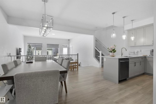 3888 Chrustawka Place, Edmonton, AB - Indoor