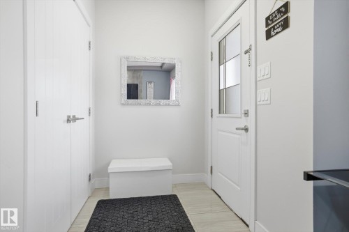 1005 Mcconachie Boulevard, Edmonton, AB - Indoor Photo Showing Other Room